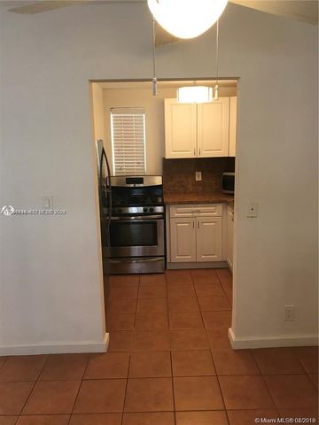 6715 N Kendall Drive 707, Pinecrest, FL 33156