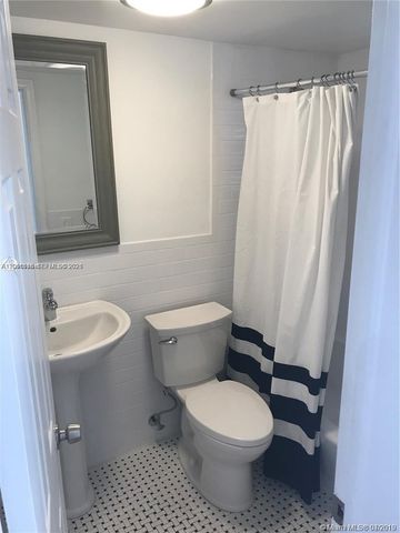6715 N Kendall Drive 707, Pinecrest, FL 33156