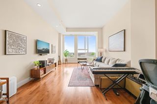 400 W North Street 1628, Raleigh, NC 27603