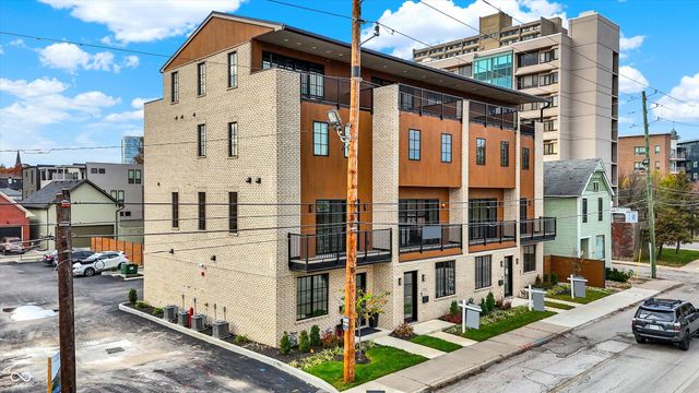 527 E North Street, Indianapolis, IN 46204