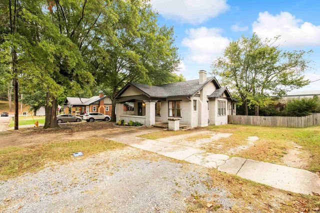 225 E Conway Street, Benton, AR 72015