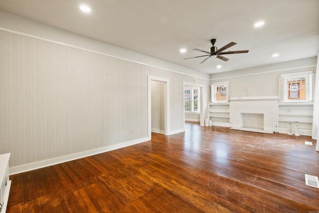 225 E Conway Street, Benton, AR 72015