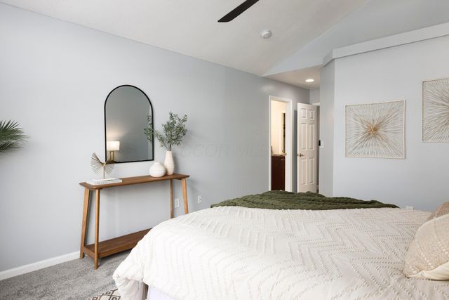 4990 Village Mews, Westerville, OH 43081