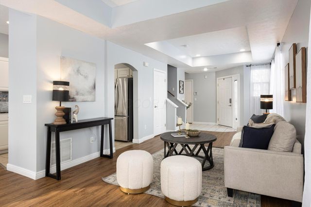 4990 Village Mews, Westerville, OH 43081