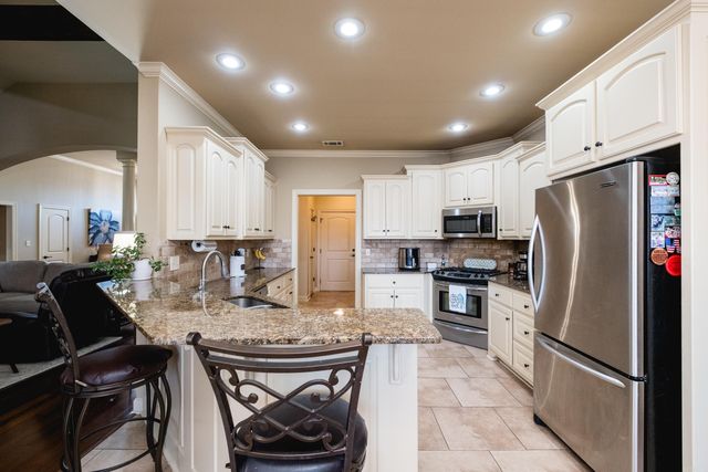 26 Epernay Cir, Little Rock, AR 72223