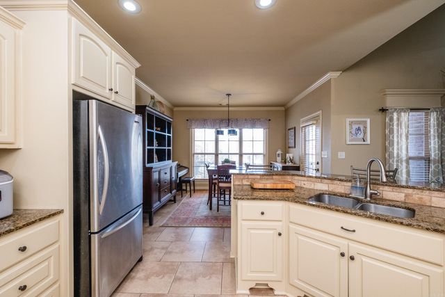 26 Epernay Cir, Little Rock, AR 72223