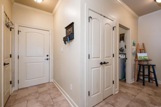 26 Epernay Cir, Little Rock, AR 72223