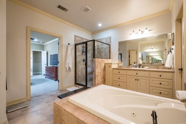 26 Epernay Cir, Little Rock, AR 72223