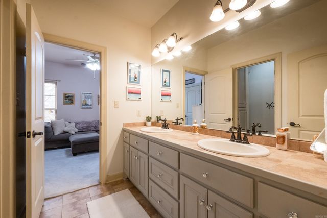 26 Epernay Cir, Little Rock, AR 72223