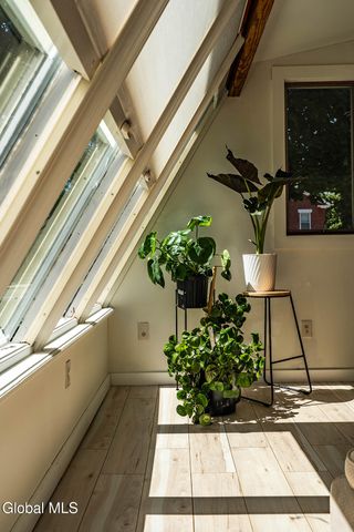 8 North Park Street, White Creek, NY 12816