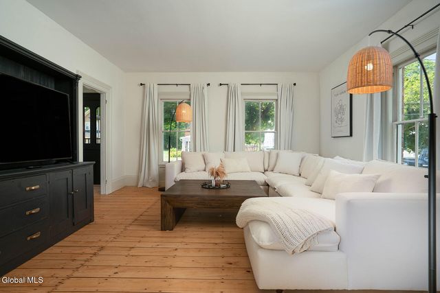 8 North Park Street, White Creek, NY 12816