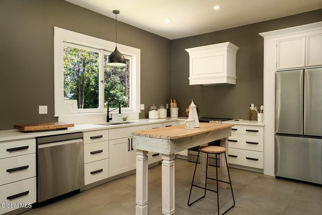 8 North Park Street, White Creek, NY 12816