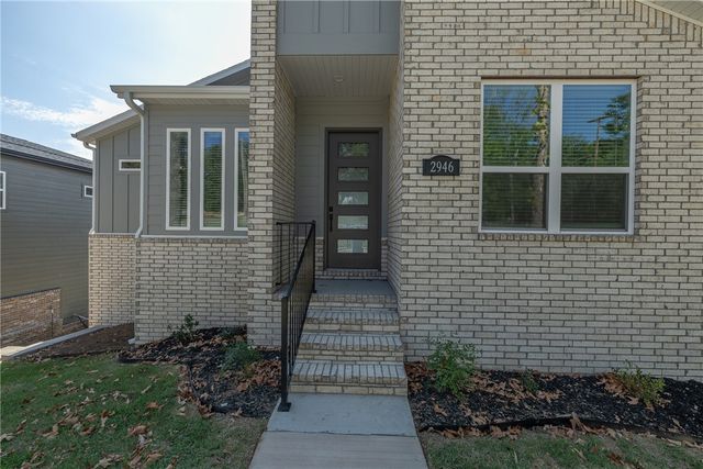 2946 N Old Wire Road, Fayetteville, AR 72703