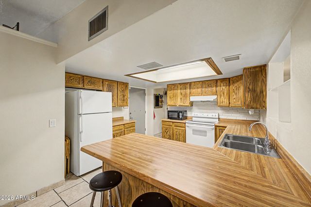 1912 N JAY Street, Chandler, AZ 85225