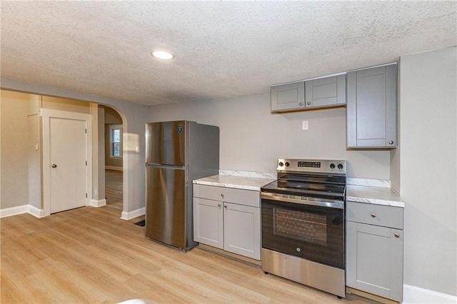 5809 Saint John Avenue, Kansas City, MO 64123