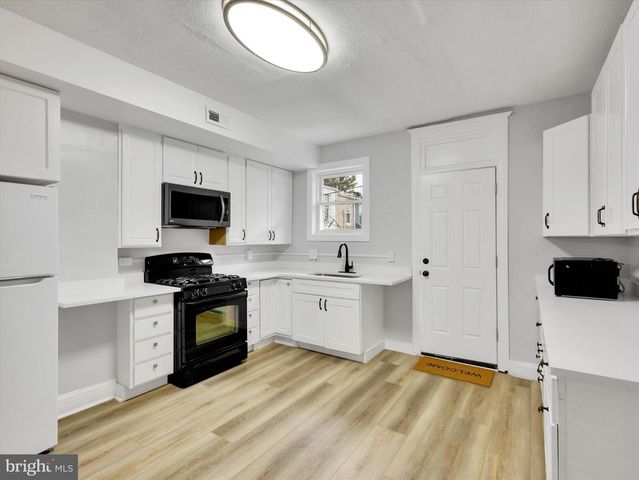 3009 MCELDERRY ST, Baltimore, MD 21205