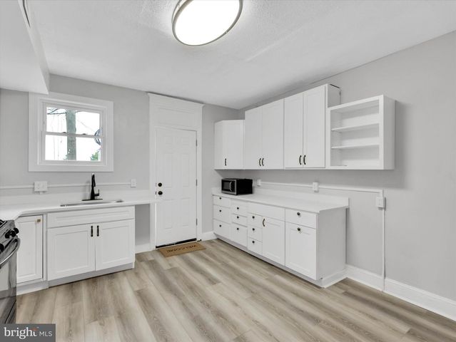 3009 MCELDERRY ST, Baltimore, MD 21205