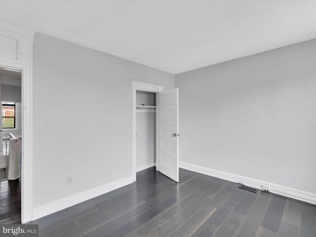 3009 MCELDERRY ST, Baltimore, MD 21205