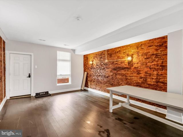 3009 MCELDERRY ST, Baltimore, MD 21205