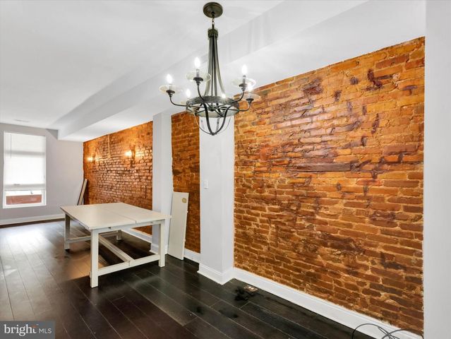 3009 MCELDERRY ST, Baltimore, MD 21205