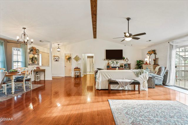 1246 Lori Ellen Court, Sevierville, TN 37876