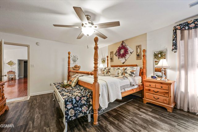 1246 Lori Ellen Court, Sevierville, TN 37876