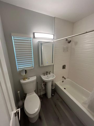 140 NE 71 Street 01, Miami, FL 33138