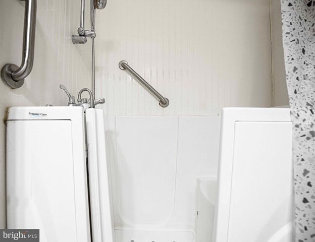 6612-A KENWOOD AVE, Baltimore, MD 21237