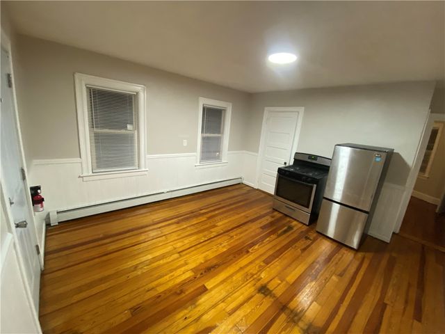 33 Redfern Street, North Providence, RI 02911