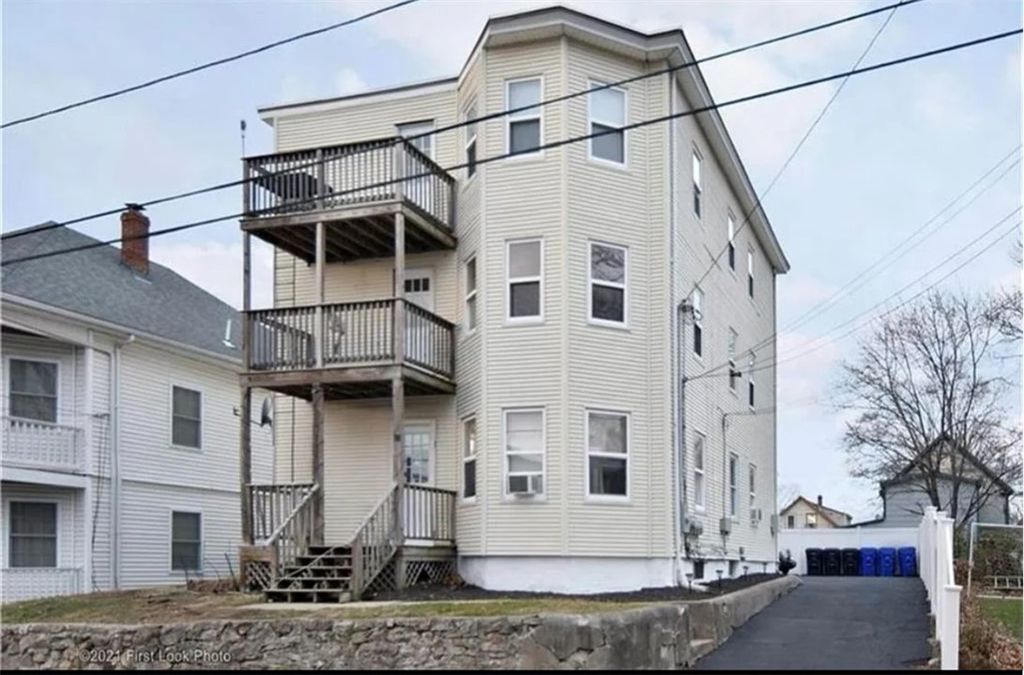 33 Redfern Street, North Providence, RI 02911