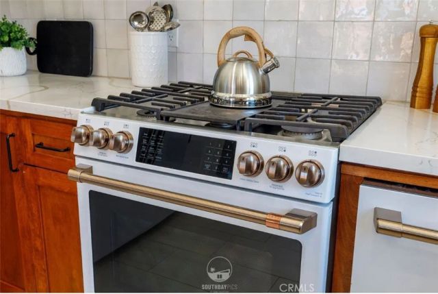 202 N Irena Avenue B, Redondo Beach, CA 90277