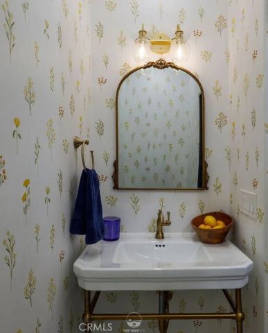 202 N Irena Avenue B, Redondo Beach, CA 90277