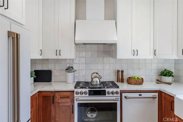 202 N Irena Avenue B, Redondo Beach, CA 90277