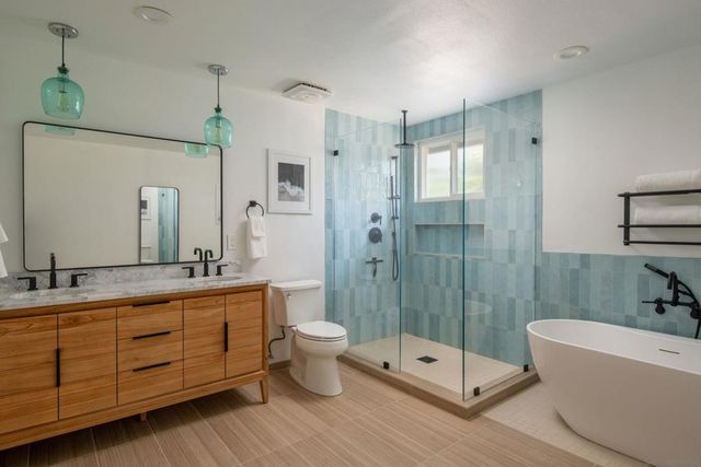 4922 Randall St, San Diego, CA 92109