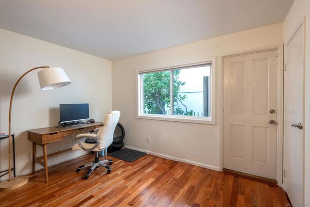 4922 Randall St, San Diego, CA 92109