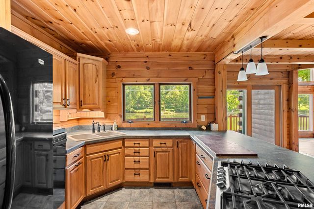 13456 OAK LAKE Court, Tremont, IL 61568