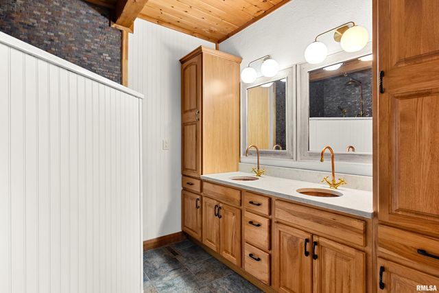 13456 OAK LAKE Court, Tremont, IL 61568