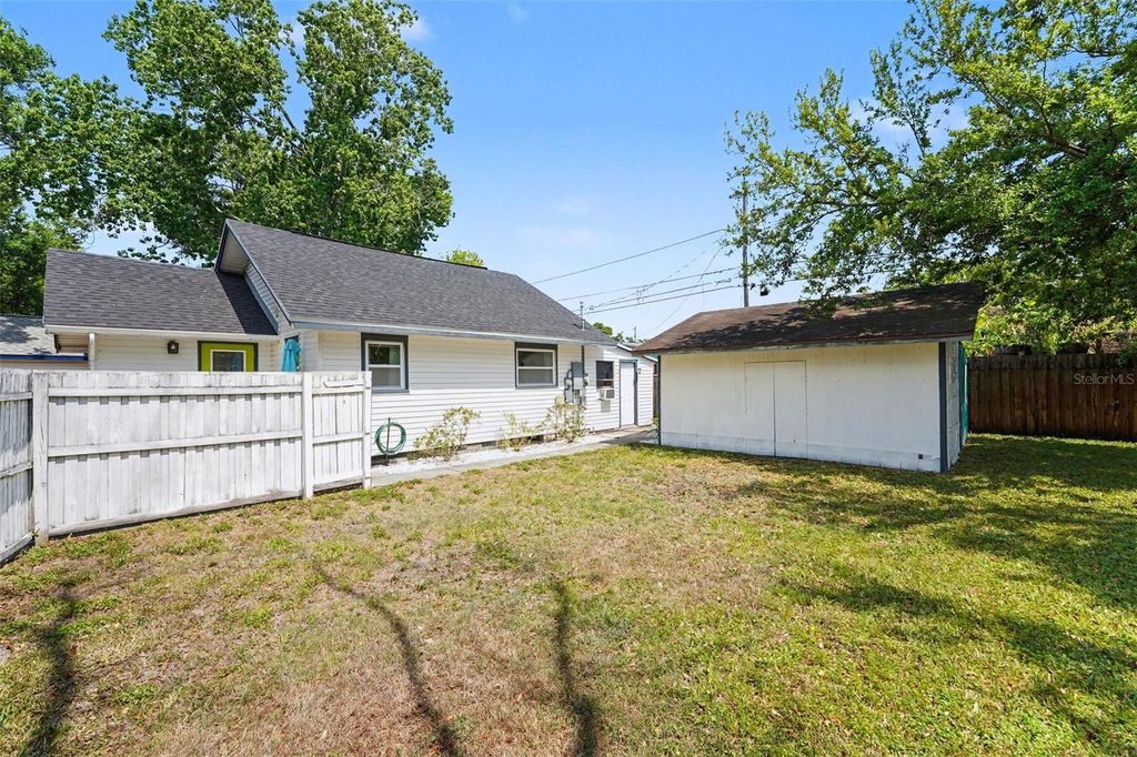 Image 27 of property listing at Address unavailable.