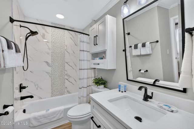 15 Nathan Street Unit 106, Wrightsville Beach, NC 28480