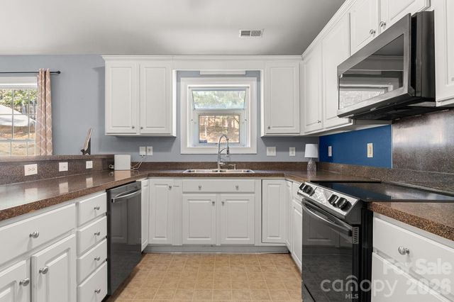 11110 Caroline Whitney Circle, Charlotte, NC 28212