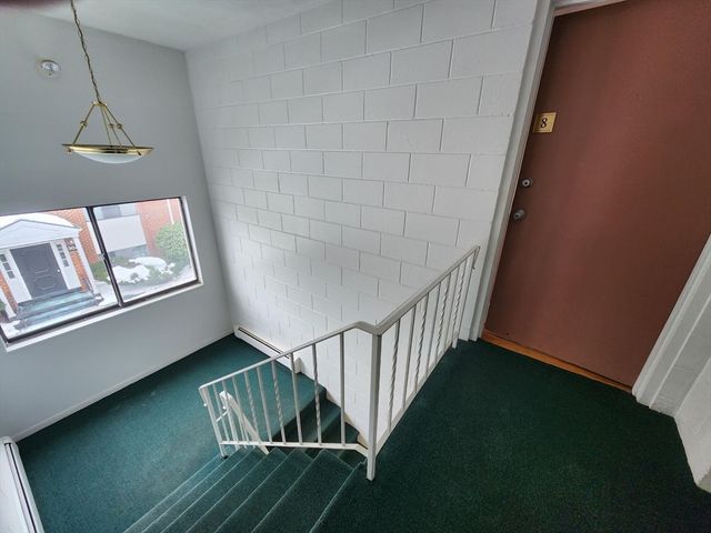 40 Colonial Dr 40-8, Andover, MA 01810