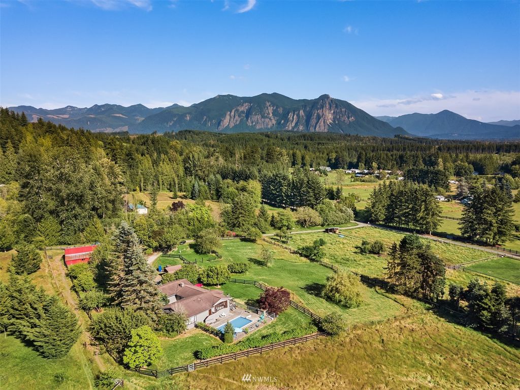 Image 1 of property listing at 4445 382nd Avenue SE, Snoqualmie, WA 98065