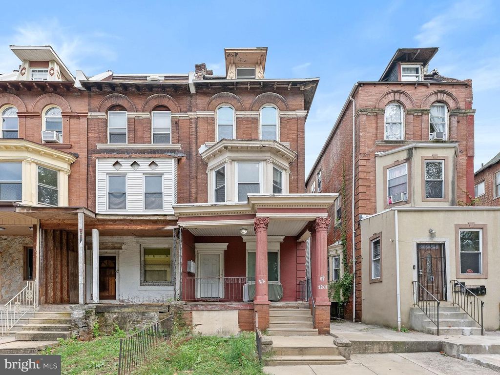 2209 N 33RD ST, PHILADELPHIA, PA 19132 — exterior
