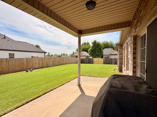 3557 Montpilier Place, Springdale, AR 72762