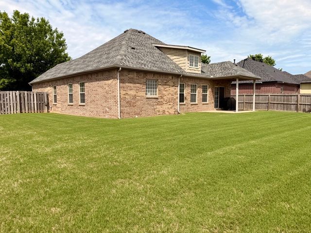 3557 Montpilier Place, Springdale, AR 72762