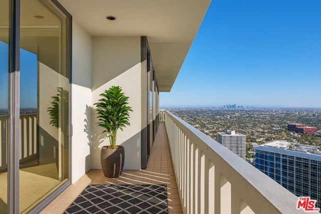 9255 Doheny Road 2406, West Hollywood, CA 90069