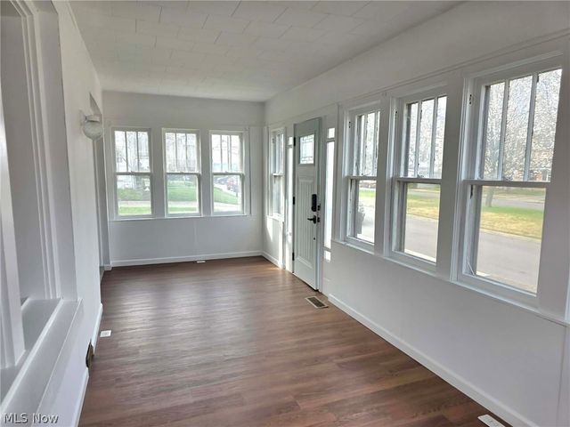 9 Camden Place, Parkersburg, WV 26101