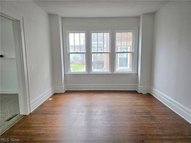 9 Camden Place, Parkersburg, WV 26101