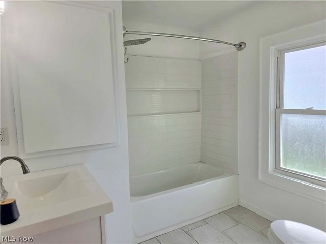 9 Camden Place, Parkersburg, WV 26101