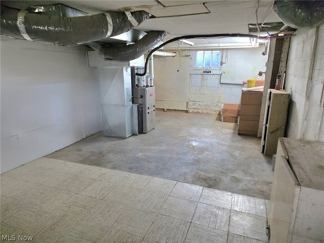 9 Camden Place, Parkersburg, WV 26101